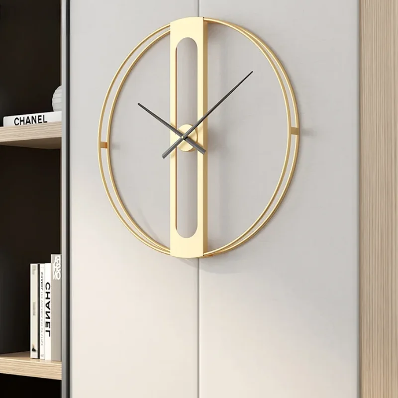 Minimalistische gouden wandklo - Luxury Lifestyle Watches recensie en prijs
